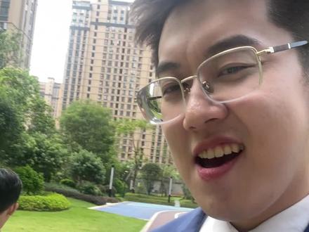 come的喂到底是什么意思??#come的喂是小学生新暗号吧 #文浩太难了 #全民抖包袱 #come的喂是什么梗