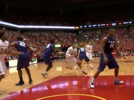 盘点火箭队你一定要知道的旧将第二期:白诗人,詹姆斯怀特#nba #休斯顿火箭 #詹姆斯怀特 #扣篮 #火箭队