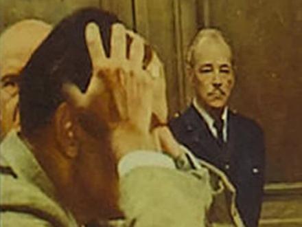 看着看着你就会认为画面是彩色的,致敬经典 #悬疑片 #控方证人 #解说电影