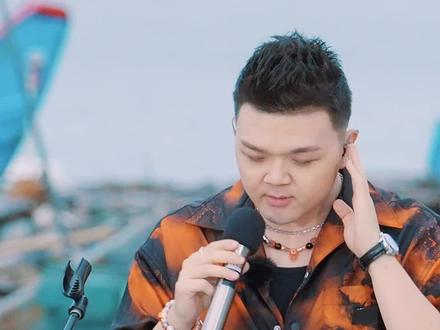 新疆方言到闽南语歌曲望春风,这方言跨度属实难为咱花园宝宝啦#艾福杰尼 听得让人有种想恋爱的冲动!
#艾福杰尼改编望春风 #去炫吧乐派