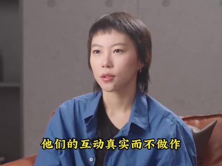 窦靖童随口喊出的爸爸,看出他们之间相处的很好很好 #人物故事#热点#窦靖童#李亚鹏