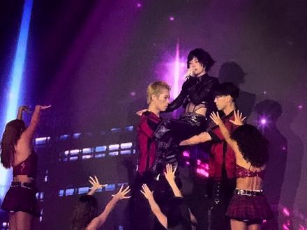 我们就再靠近一点点 #舞台 #姚晓棠 #一点 #Afreet #演唱会