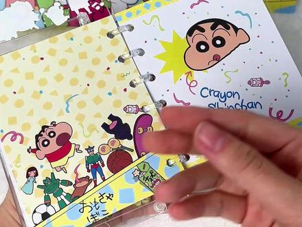 没有人可以拒绝蜡笔小新! 操作性满满的亚克力光影魔法书来喽~小新真的好可爱!#蜡笔小新 #蜡笔小新周边 #玩具