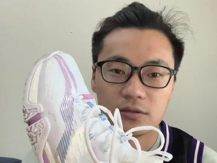 贴地飞行能打篮球吗?适合什么人群?通过4场实战告诉你初步结论!后面会有更详细的深度实战测评!#实战篮球鞋 #体育装备 #抖音球鞋测评 #篮球装备 #性价比超高