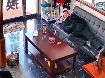 这首歌已经拉入黑名单了#看店 #热门 #抖加小助手