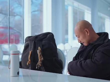 “爱情是苍天赐给每个人的礼物,至于什么时候获得,我不期待,给呢,就笑纳 不给呢,就拉倒”#冬泳怪鸽