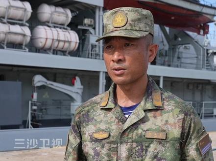 入伍30年潜水老兵亲身讲述:深水超负荷工作93分钟,曾患病住院一年,不曾担心过自己却害怕不能担任潜水员#最美中国 #中国新力量 #人民海军 @抖音小助手