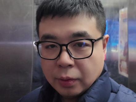 沉浸体验看飞驰人生3,顺便听听小爱怎么评价。 #小米汽车 #飞驰人生 #电影 #赛车 #小米su7ultra