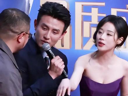 微短剧盛典这一夜,江湖地位、平台宠儿、六边形战士,在刘萧旭身上展现的淋漓尽致#刘萧旭 #陈添祥 #王小亿 #影娱热点团 #内容启发搜索