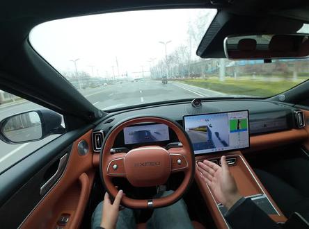 开着星途ET5猎鹰700智驾,挑战大学城路段#EXEED星途汽车#星途ET5