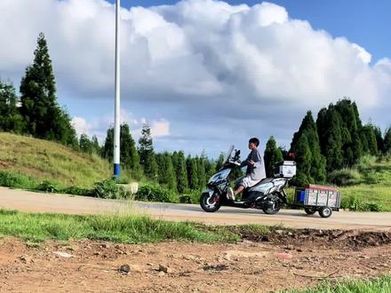 #铃木UY125
#踏板小拖车
#摩托小拖车
#危险动作请勿模仿