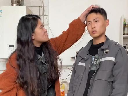 靠奇葩发明爆火的@厨子与驴 到底多有才?