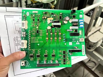 日立电梯LCA
报故障码40
变频器驱动电子板故障导致