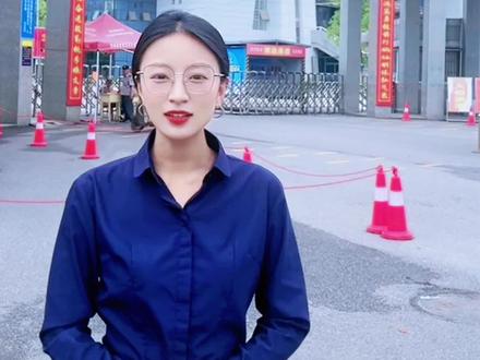 黄梅一中堪比地市级重点高中,简直神一样的存在,你怎么看?#黄梅一中 #锦晨黄梅天地 #我为家乡代言 #教育有方 #高中生 #售楼部小姐姐 @DOU+上热门 @抖音小助手 #我为我的学校打call #美丽校园 #以梦为马不负韶华 #学校 #梦开始的地方 #抖出你的家乡