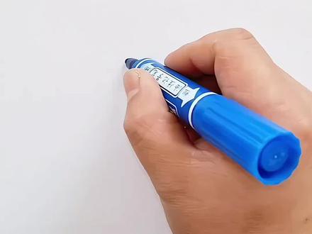 用○形画车轮!让小朋友一看就会 用一个简单的圆形,就能画出汽车/自行车的小车轮啦~ 步骤超简单,小朋友跟着画,轻松掌握简笔画小技巧!快拿起画笔试试吧!#简笔画教程 #幼儿绘画 #车轮简笔画#育儿科普 #跟着抖音学画画