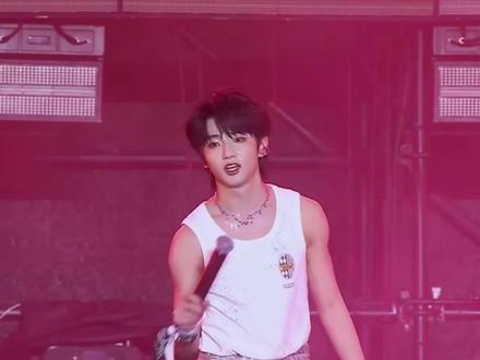 就只看了你一眼,就已确定了永远 #神级现场