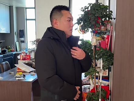 花花公子品牌新款羊毛派克服吧!防风立领的设计,羊毛抗风,内里加绒保暖,而且还是品牌正品,现在价格也很实惠#好物分享🔥 #花花公子派克服 #加绒加厚保暖