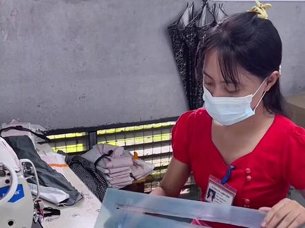 缅甸服装厂生产的国内品牌羽绒服,对品质要求也是很高#外贸订单 #工厂实拍视频 #服装 #国际贸易 #制造业 #服装行业 #记录工作 #缅甸#服装厂