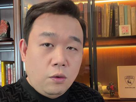 美联储换了个什么人?黄金白银开始恐惧大跳水,跌幅高达19% #美联储 #黄金 #白银 #穿越周期 #财经