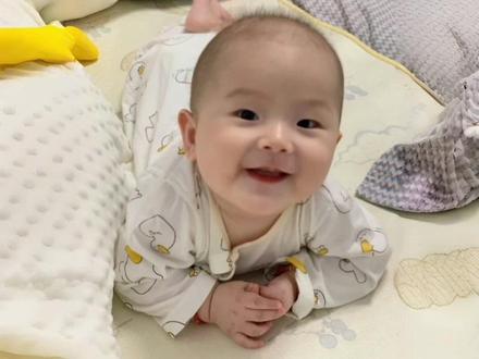 👉@FacePlay 👈输入158159,一键生成apt对口型唱歌视频#apt可爱版特效ai怎么制作#apt对口型特效#apt对口型的ai怎么做#婴儿ai唱歌apt一键生成#当萌娃唱APT