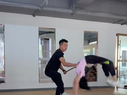 同样的教学、同样的动作,不同的学生、不同的质量……#空翻特技 #武术教学#张家界武术培训#张家界武术特长#张家界武术学校