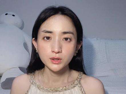 我并非开不起玩笑,也不是受不起侮辱和诋毁,但是凡事要有底线!对造黄谣者,我的态度是零容忍。
#大龄剩女雅典娜