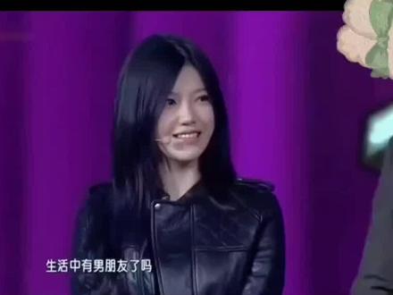 这又让我想起赵又廷打电话梗!
笑死我了哈哈哈哈!