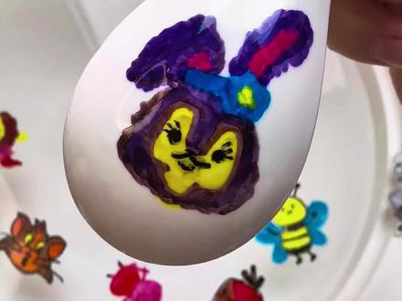 漂浮笔画动画动物角色:《喜羊羊与灰太狼》美羊羊,《小猪佩奇》佩奇,小蜜蜂,《愤怒的小鸟》,《小马宝莉》-碧琪,《猫和老鼠》-汤姆猫,《迪士尼玩偶》-星黛露,《汪汪队》-毛毛,《小黄鸡变形计》-小黄鸡,《米老鼠和唐老鸭》唐老鸭#漂浮笔 #漂浮笔画画 #漂浮笔带来的快乐 #简笔画 #动画片