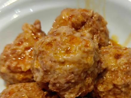 🎉救命!这肉丸子也太香了吧!🍖金黄油亮超诱人,一口爆汁超满足!🤤手残党也能学会的家常硬菜,快学起来!👇#纯手工制作美食 #年货 #大同美食