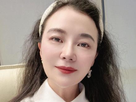 叔圈顶流问界新M9,敢问谁能追得上(二) #鸿蒙智行 #问界M9 #发布会 #于和伟 #黄渤