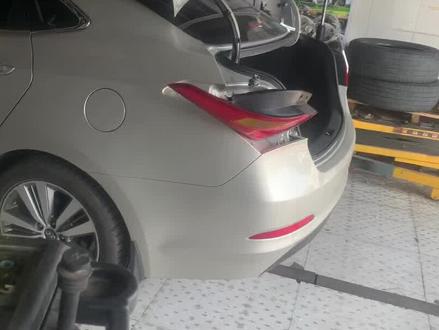 现代名图后部刹车灯不亮,尾灯拆卸方法#修车#威海经区 #修车人的日常 #修车小伙 #修车那点事