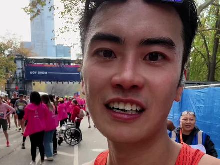 #纽约马拉松 #RunYourWay
沉浸在自己的热爱里,竭尽全力,本身就是幸运。