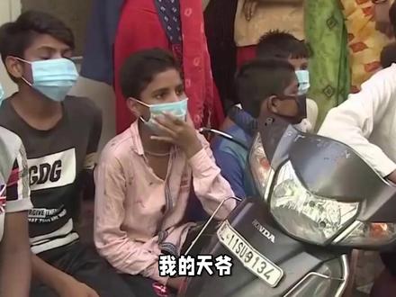 尼帕病毒爆发,印度人掏出了祖传秘方,图牛粪喝牛尿 #印度 #热点 #国际