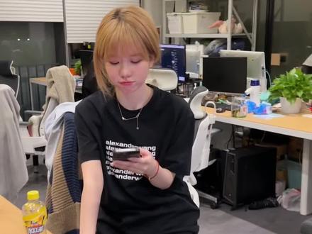 朋友们 能找出几条感情线?#这一刻我相信爱情了 #猩奋女