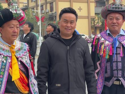 今年在屏边立花杆,一起来屏边踩花山。