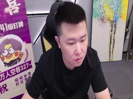 对于本次CFPL转会期,鹏队也跟教练们聊了一些心里话~其实不管这次转会结果如何,鹏队一直都只有一个想法,就是希望咱们队伍越来越好,让 XROCK 越来越强!💪#CFPLS28 #2026CFPL转会 #2026CFPL
