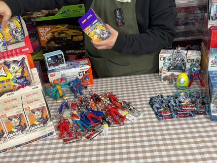 用自改的令迦胜利尊皇形态换玩具,换来一大堆奥特曼周边! #奥特曼玩具 #奥特曼积木人 #玩具 #充能计划