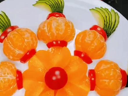 马上就要过年了,这道桔子🍊张灯结彩果盘一定要安排上,寓意迎春纳福"桔"祥如意#年夜饭 #过年吃出好运来 #抖音美食推荐官 #创意水果拼盘#过年必学的水果摆盘