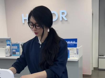 黑丝配锋芒 步步是荣耀 #上热搜 #御姐#大长腿#黑丝#海豹舞