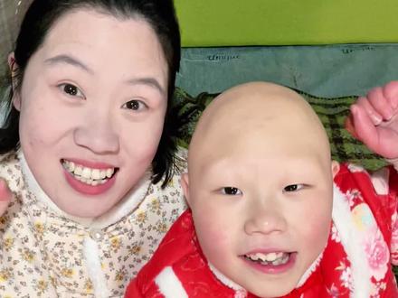 挑战做20个马年手工--02小马不倒翁
今天和小米用纸杯和卡纸做了小马不倒翁,寓意马上有钱花,过程简单治愈,锻炼手部精细动作有夹,插,折,涂,剪。带娃一起行动起来,亲手准备过年仪式感#亲子互动 #马年手工 #不倒翁手工 #马上有钱 #手部精细动作训练