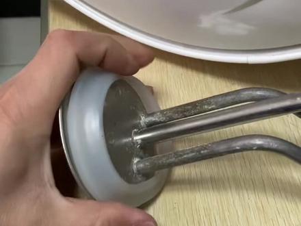 清洗美的热水器,更换镁棒!更换胶垫,清洗内胆!3年了才清洗!#热水器 #热水器除垢