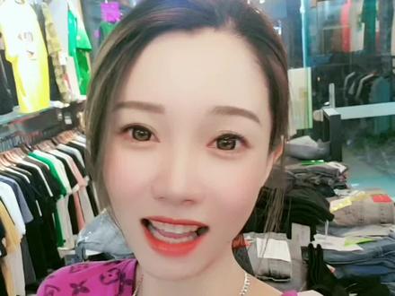 这个年代真豪小,手机比某抱卡紧,一天不聊冻未条,三天不聊会起肖#闽南语 #闽南女生 #经典语录 #情感 #男人坊