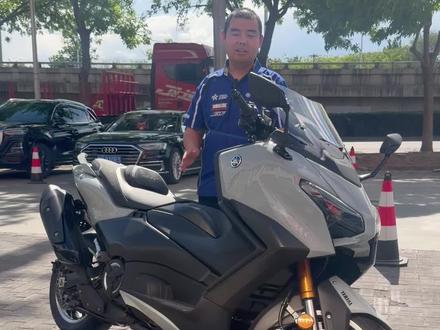 TMAX560 26款羊王回归了升级风挡,新增许多功能,大家一起来看看吧#tmax560 #运动踏板 #顶级踏板摩托车 #踏板摩托车 #摩托车