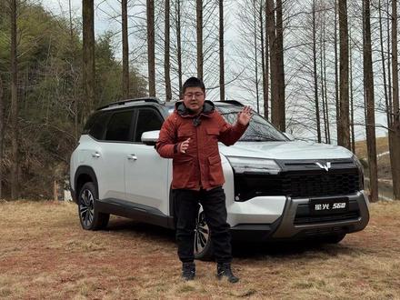 性价比无敌?五菱6万元级大空间SUV,试驾星光560 #星光560 #家用SUV #高性价比SUV