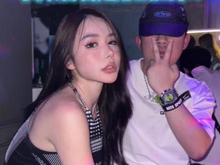 @媛媛酱SAYUKI 给我发好人卡了,快来看看是怎么回事。#Nike 这次party真好玩,还遇到很多粉丝来跟我合影。😎#泰裤辣 #有点上头 来老群众演员@十五万倪辉Jason