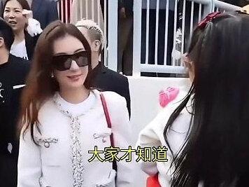 单间风波仅3天,郭富城陪方媛回安徽老家奔丧,三个女儿送花圈#娱乐评论大赏 #方媛