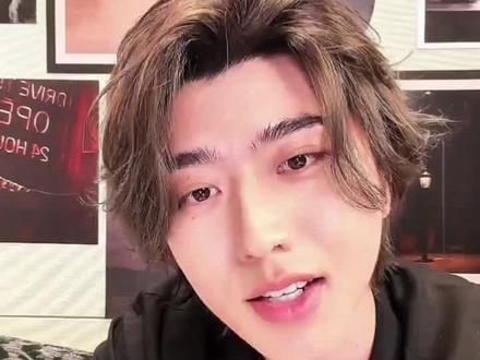 我们都大步往前走吧! 其实我是个很念旧的人 但我们都要向前看 阿彩 大步走吧#蔡徐坤 #KUN #直播 #蔡徐坤新专辑