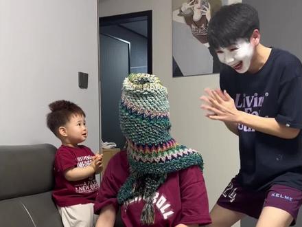 替家人们试过了,火确实可以灭了#爸爸带娃 #人类幼崽 #原谅我不厚道的笑了