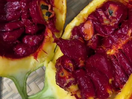 清寂的岁月里,每一道简单的滋味,都是人生安然的享受。(木鳖果)发糕(发籺#地方特色美食 #乡村味道 #农村守护人