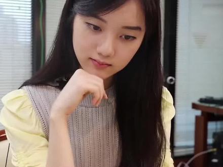 我觉得鹰姐无敌!你觉得呢?#围棋 #俞俐均 #黑嘉嘉 #战鹰 #美女 #颜值 #最美女孩